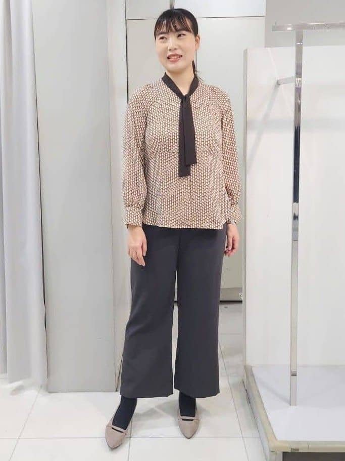 AZUSAさんの「Reflect｜【レイヤードに◎】ボウタイプリントブラウス」を使ったコーディネート