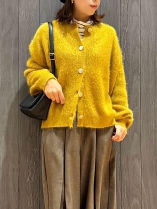 meiさんの「SHOO･LA･RUE｜【S-LL/吸湿発熱】なめらかとろみ インナータートル」を使ったコーディネート
