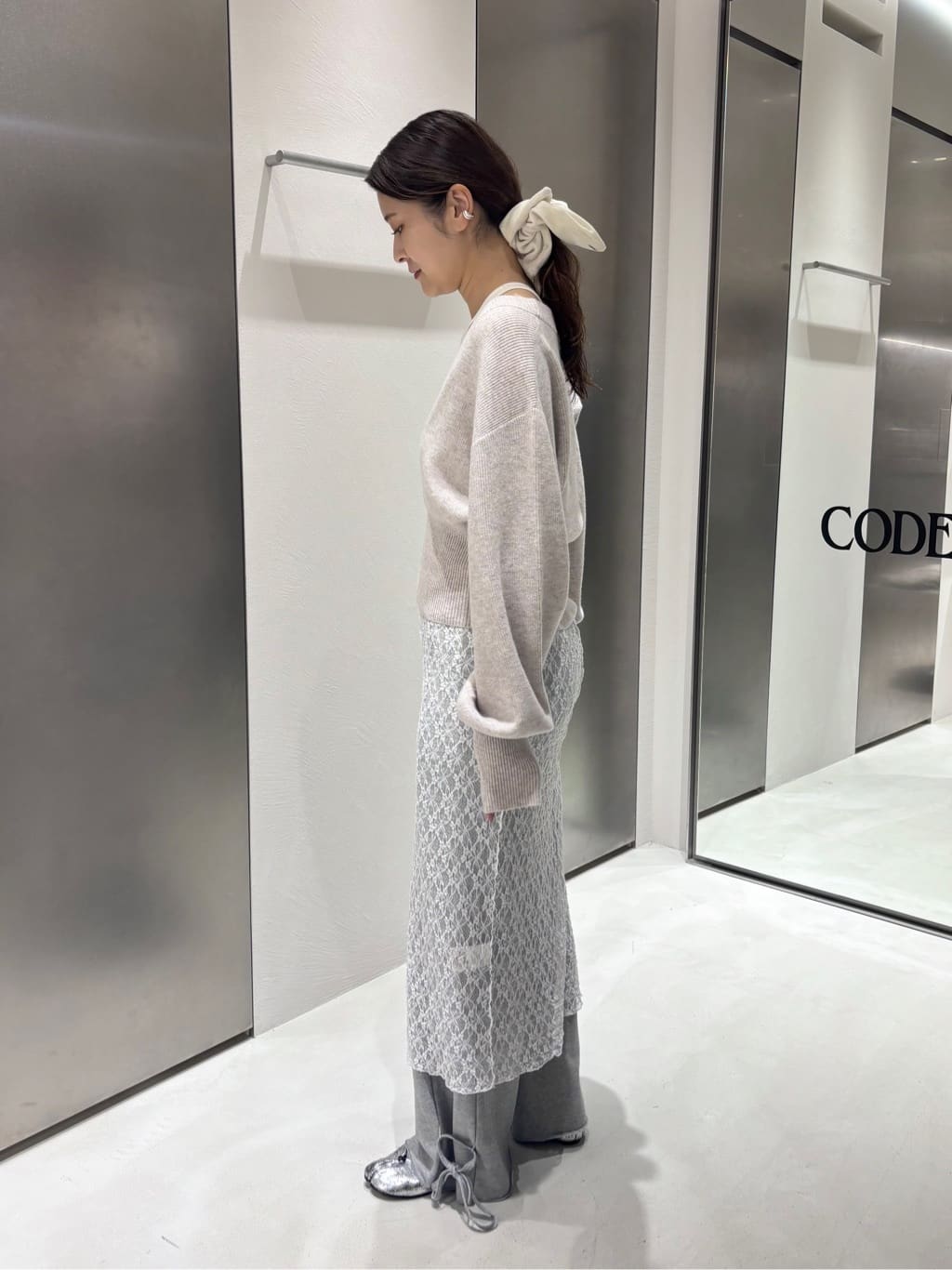 iwamiさんの「CODE A｜stretch lace cami dress」を使ったコーディネート