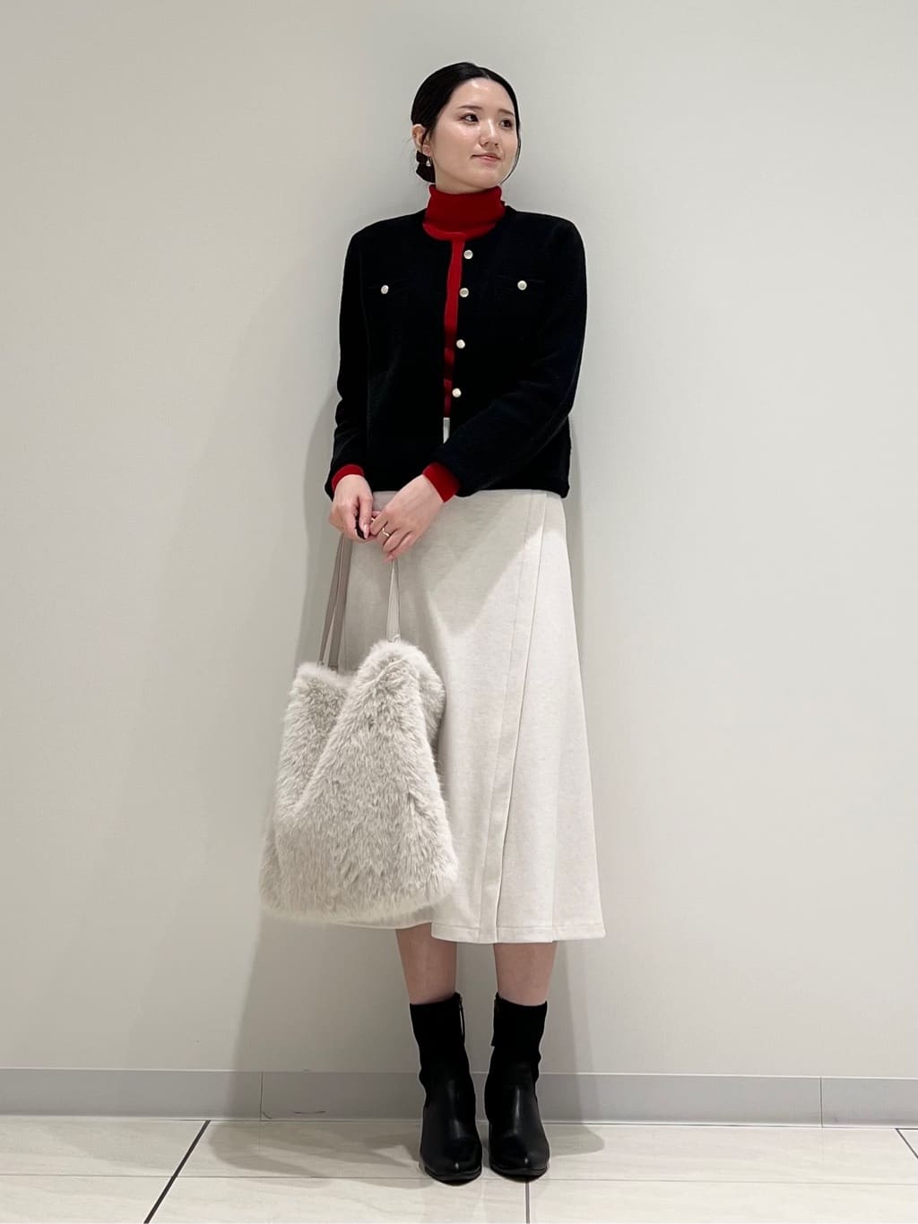 T.Kさんの「INDIVI｜【洗える／毛玉になりにくい】エクストラファインウール リブタートルニット」を使ったコーディネート