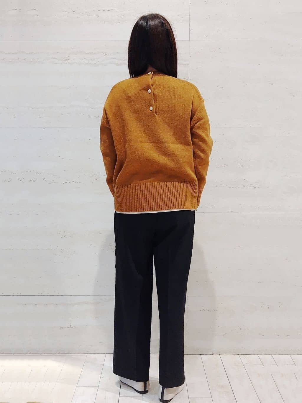 よしみさんの「OPAQUE.CLIP｜ロングロゴTシャツ【洗濯機OK】」を使ったコーディネート