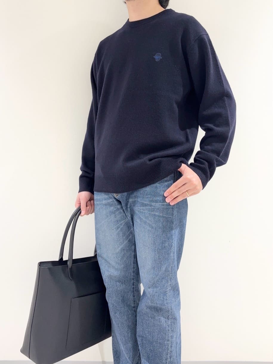 及川さんの「TAKEO KIKUCHI｜【Air Palette Knit】ワンポイント カラーニット プルオーバー」を使ったコーディネート