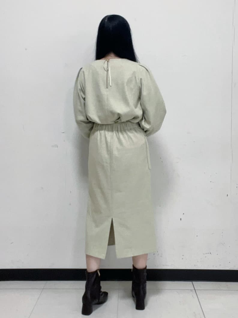 Hitomiさんの「index｜コンパクトパフトップス【洗濯機OK／抗ピル／ストレッチ】」を使ったコーディネート