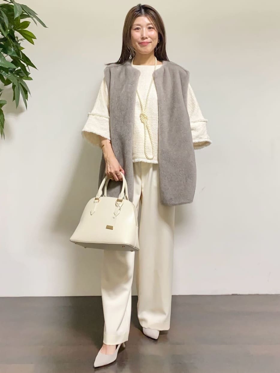 tomoさんの「UNTITLED｜【きれいめ／体型カバー】ツイードドルマントップス」を使ったコーディネート