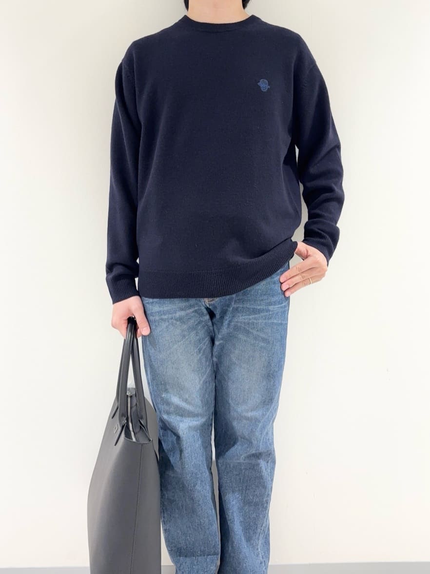 及川さんの「TAKEO KIKUCHI｜【Air Palette Knit】ワンポイント カラーニット プルオーバー」を使ったコーディネート
