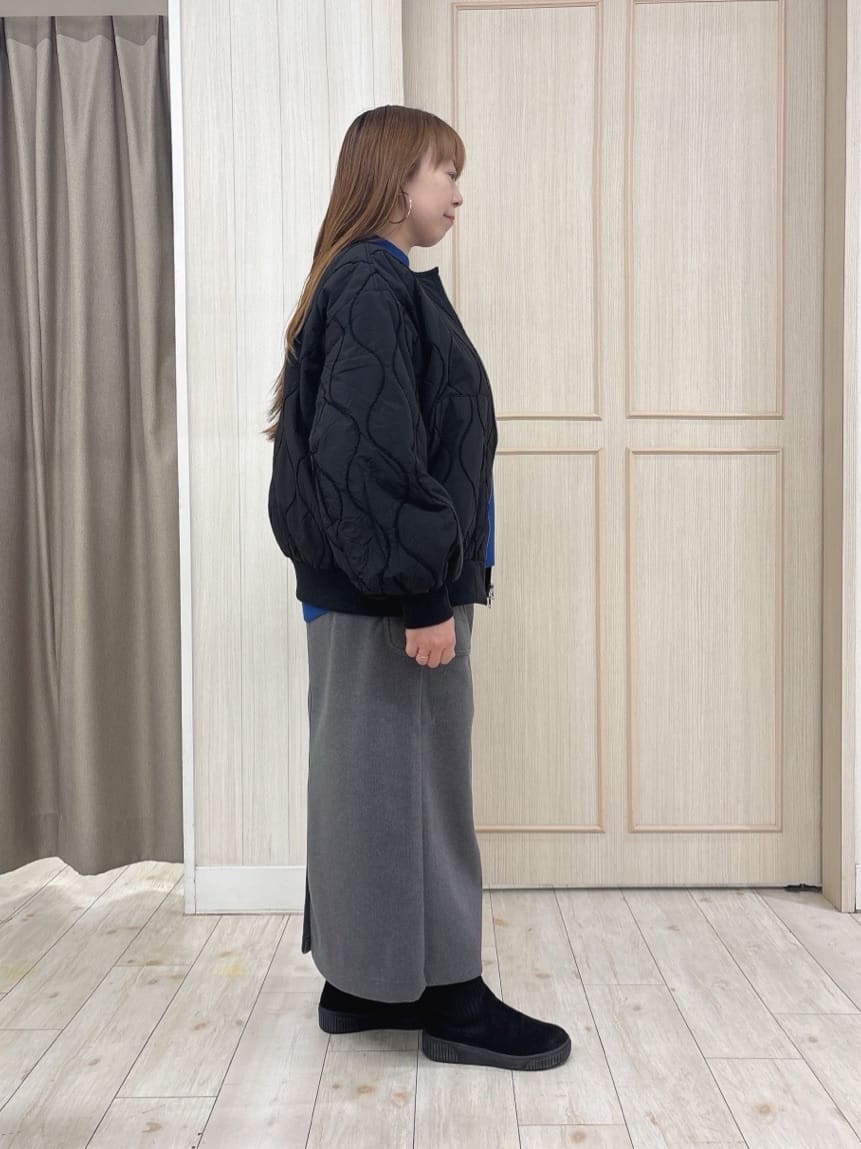AMI55さんの「SHOO･LA･RUE｜【S-LL】あったかすっきり 圧縮ニットナロースカート」を使ったコーディネート