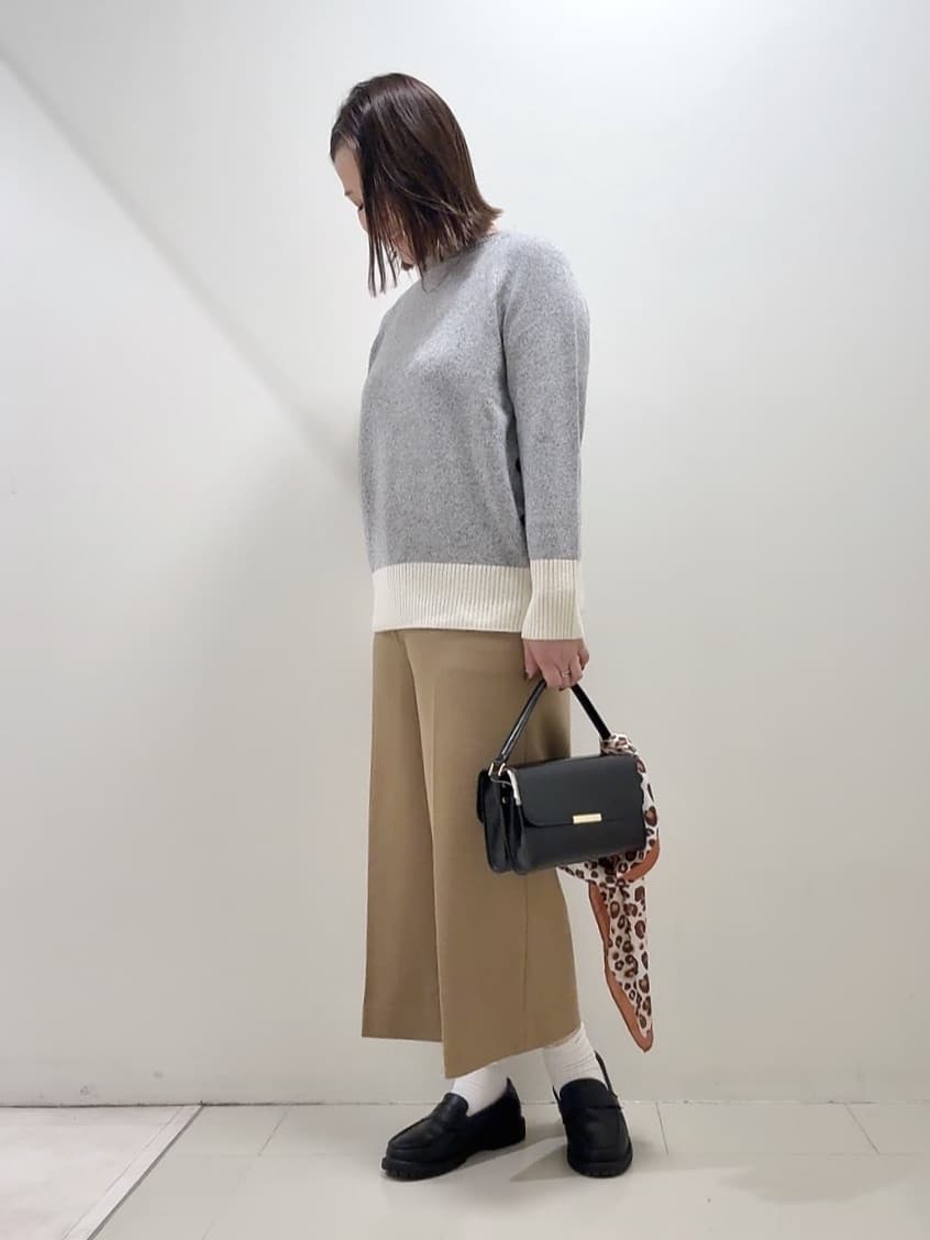 YUIさんの「UNTITLED｜【重ね着もおすすめ/洗える】ウールカシミヤ クルーネックニット」を使ったコーディネート