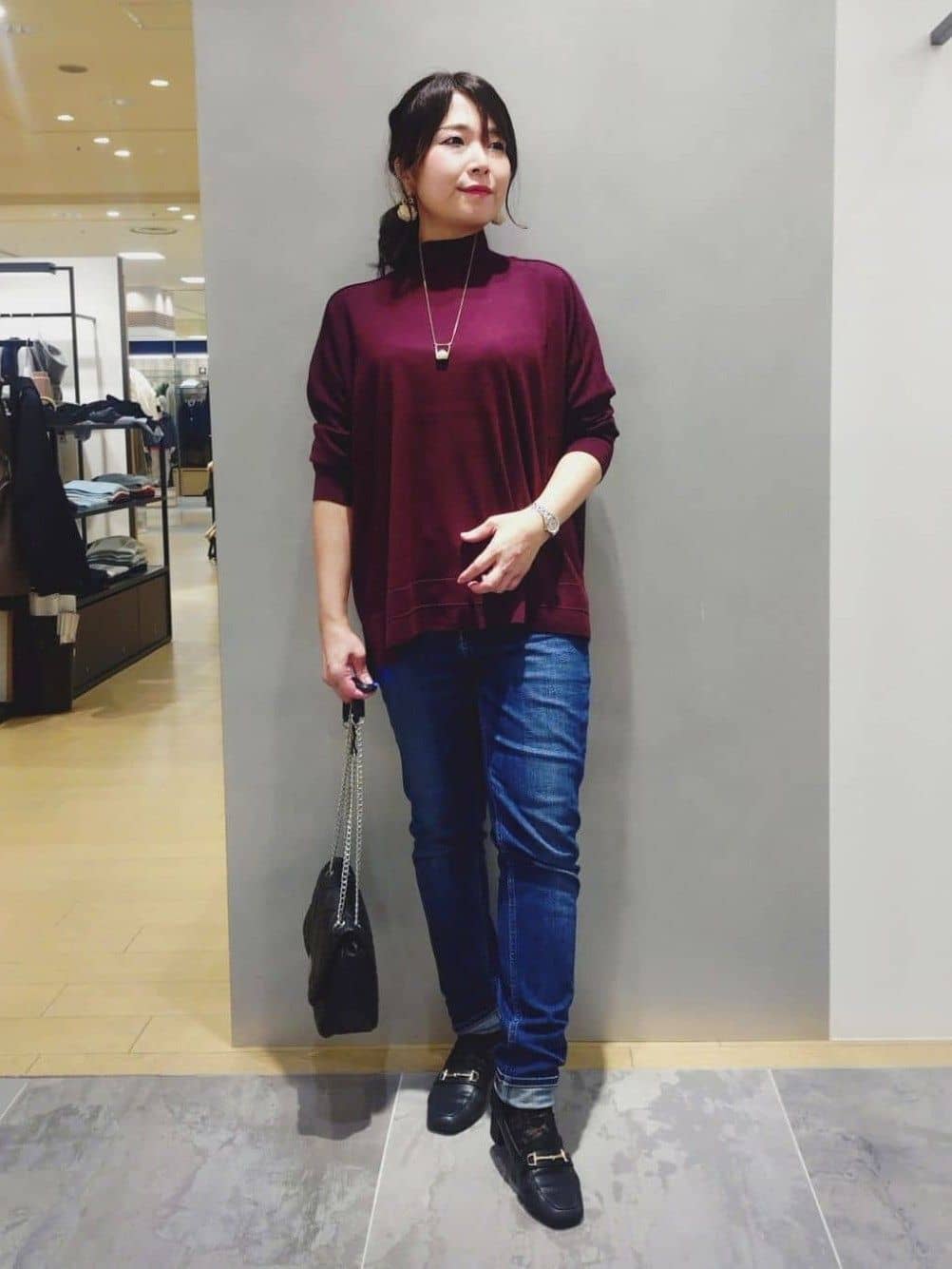 TOMOMIさんの「INDIVI｜スクエアトップロングネックレス」を使ったコーディネート