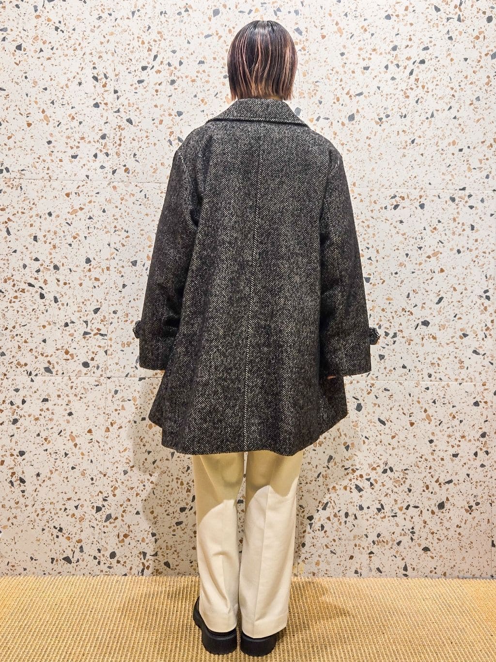 yoshimiさんの「OPAQUE.CLIP｜ヘリンボーンステンカラーコート」を使ったコーディネート