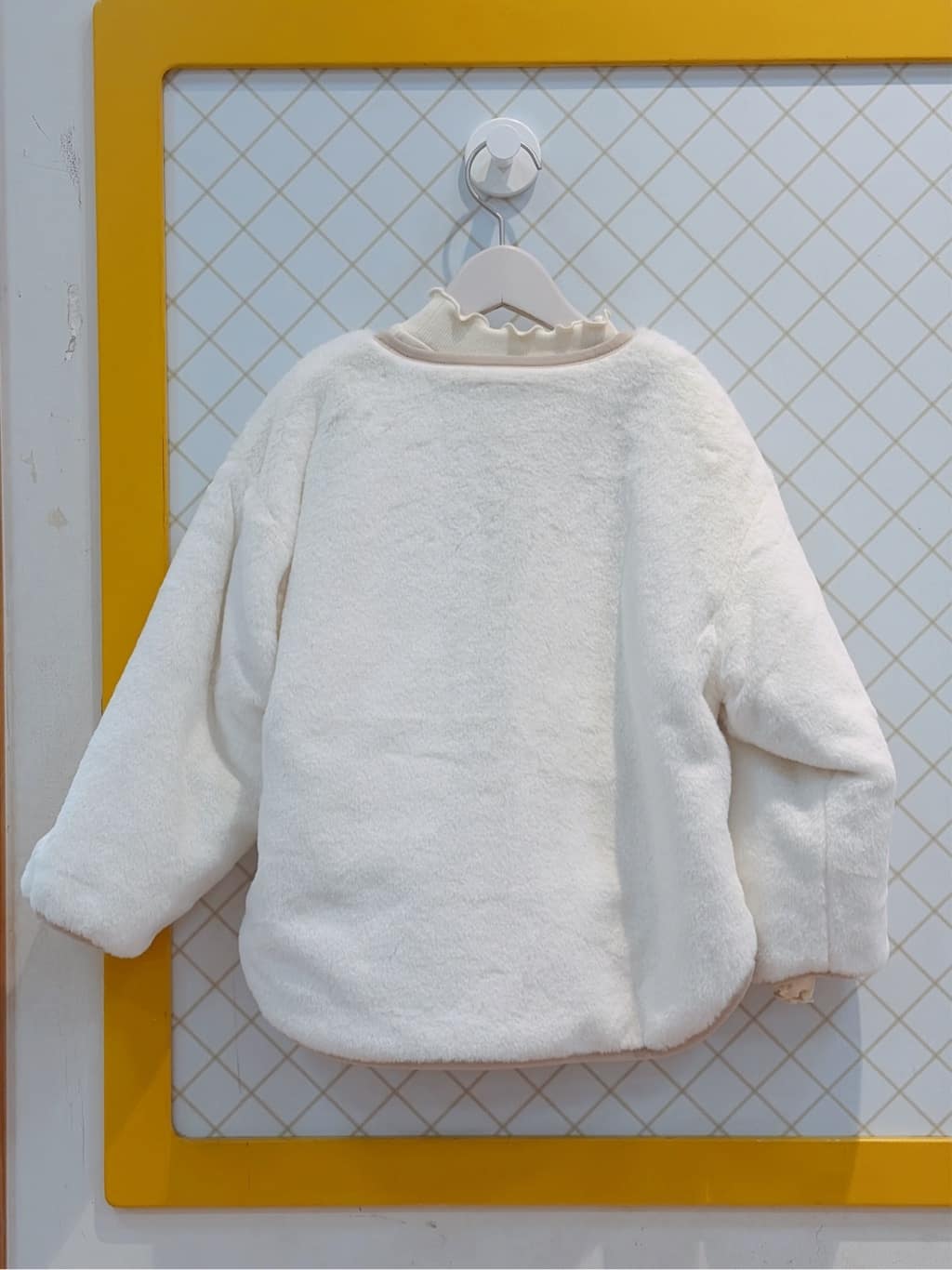 蒼さんの「SHOO･LA･RUE｜【100-150cm/撥水】キルト&times;ファーリバーシブルブルゾン」を使ったコーディネート