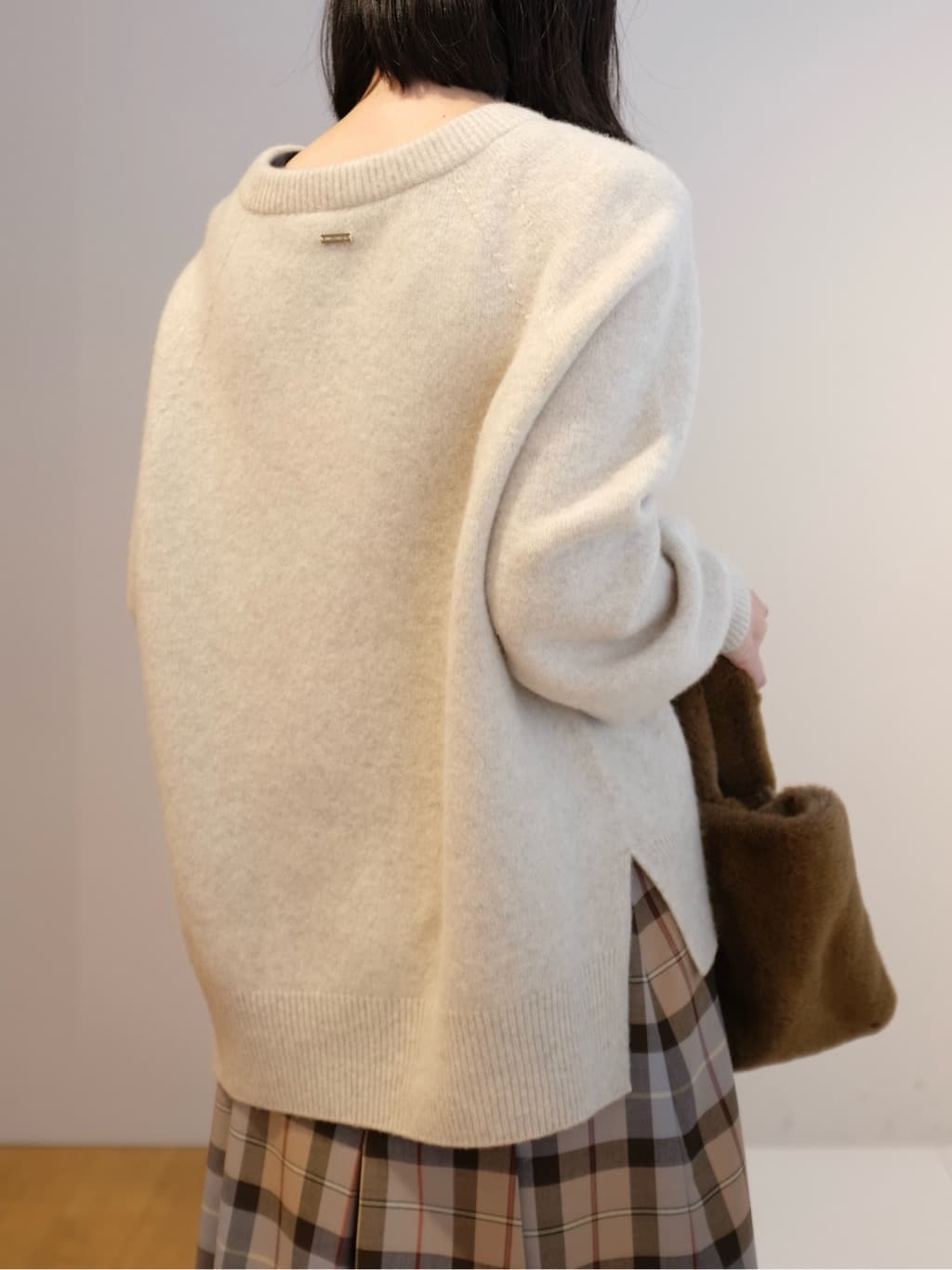Kishimotoさんの「DRESSTERIOR｜◆チェックタックソフトプリーツスカート」を使ったコーディネート