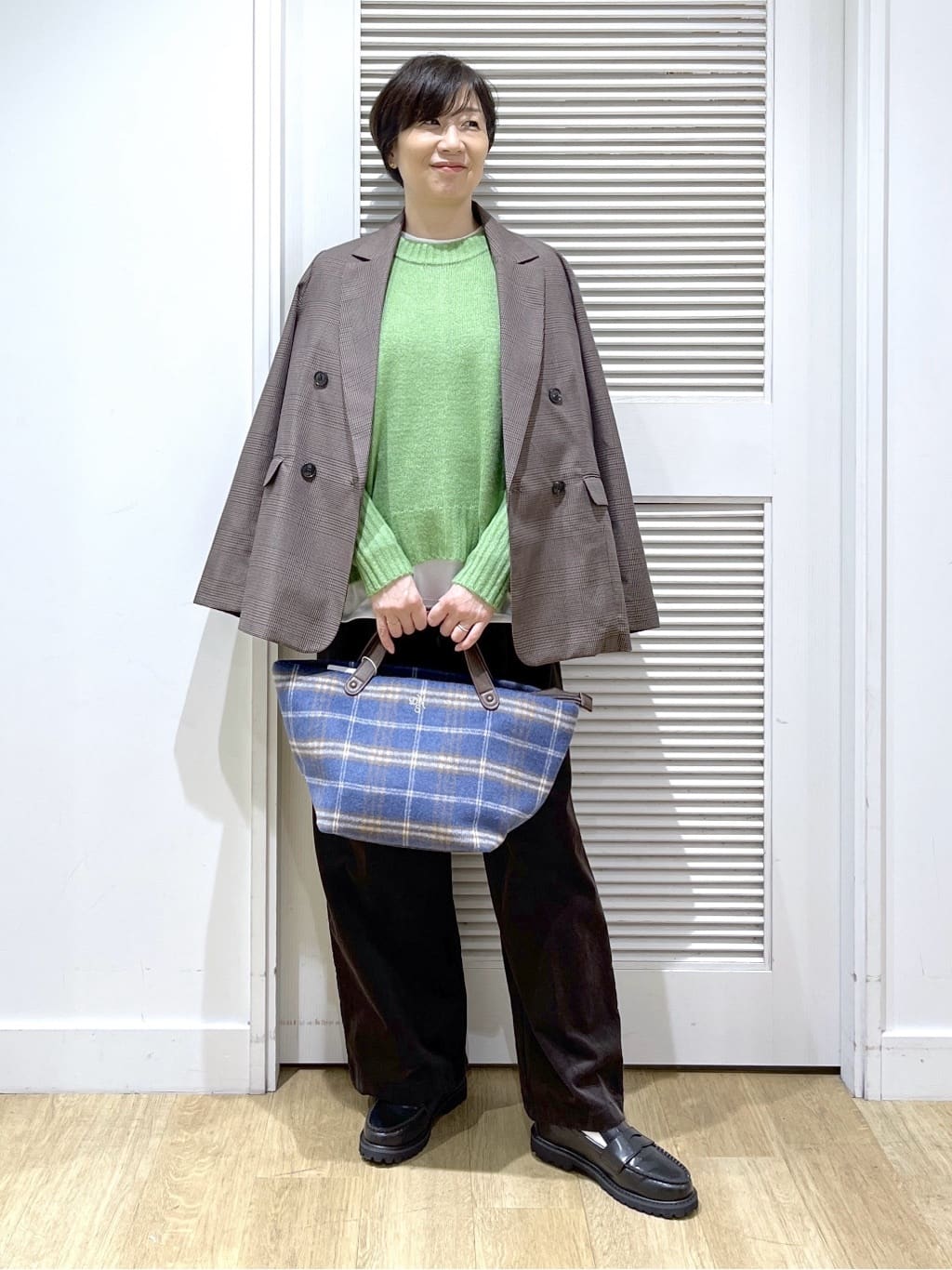 Miyazakiさんの「Dessin｜【選べる首元デザイン/洗える】クルーネックロングTシャツ」を使ったコーディネート