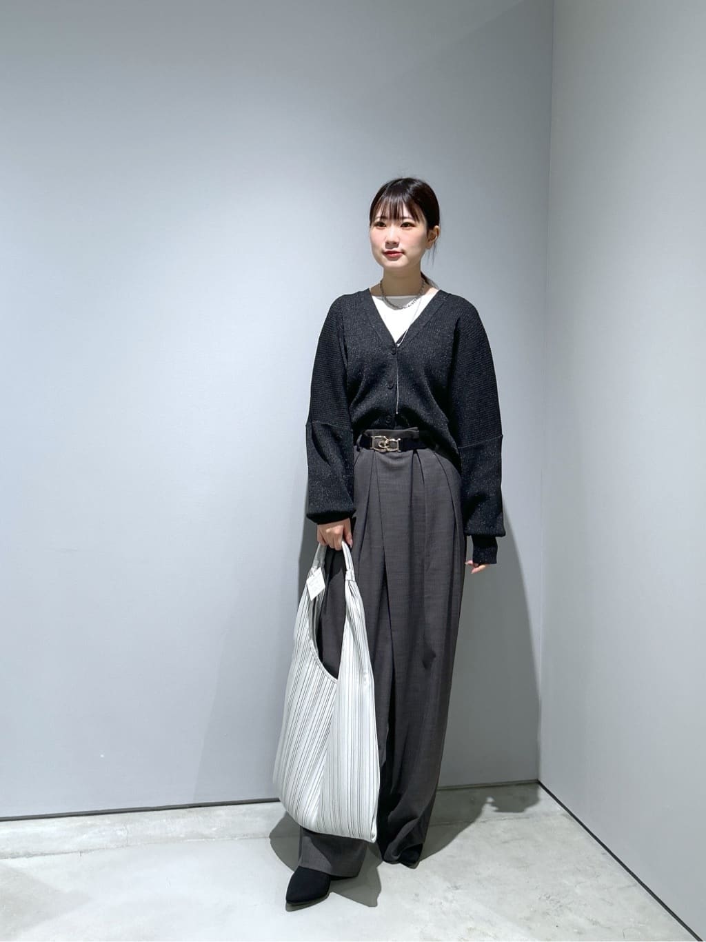 Renoさんの「INDIVI｜センタータックメランジワイドパンツ」を使ったコーディネート