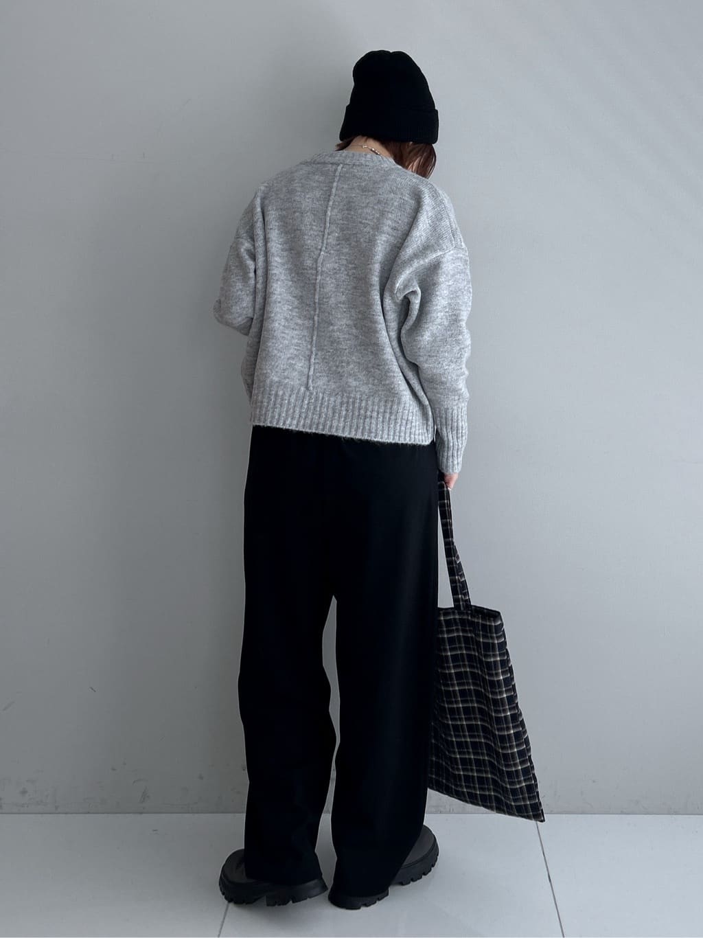 Hirokaさんの「Dessin｜【洗える】カーヴィパンツ」を使ったコーディネート