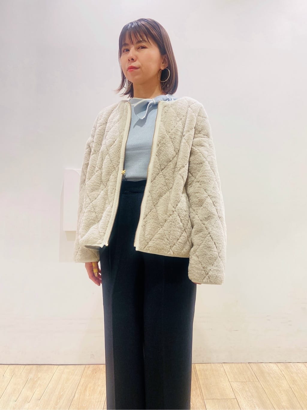 YUKOさんの「index｜サイドリボンバイカラーニット【洗濯機OK】」を使ったコーディネート