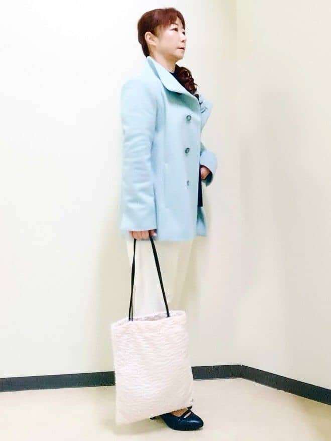 花さんの「Reflect｜【SS-4Lサイズ／衿が顔に当たらない◎】スタンドネックミドルコート」を使ったコーディネート