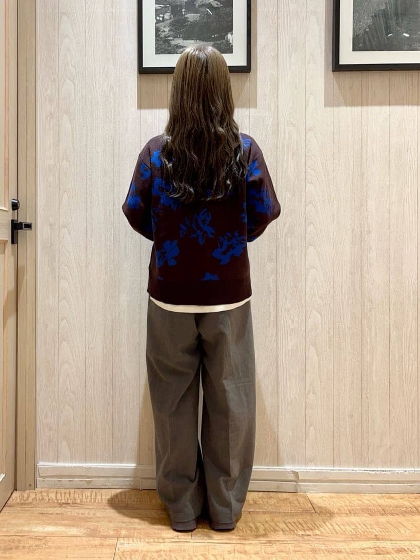 ﾕｲさんの「SHOO･LA･RUE｜【洗濯機可/毛玉レス】大人世代も取り入れやすい スウェットライク アソートニット」を使ったコーディネート