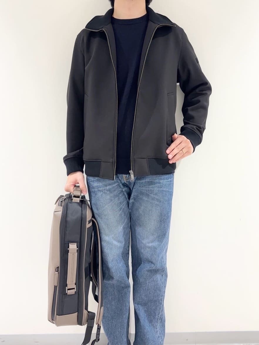 及川さんの「TAKEO KIKUCHI｜【JUST ONE LAYER】ダウンファブリック ジップアップ リブ ブルゾン」を使ったコーディネート