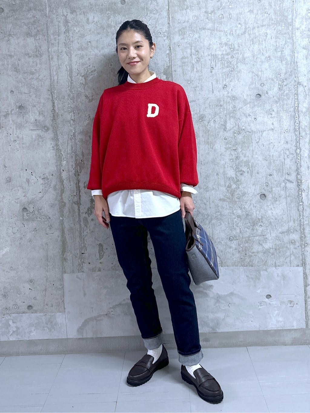 kumiさんの「Dessin｜【洗える】Dサガラ刺繍ワッペン付きニット」を使ったコーディネート