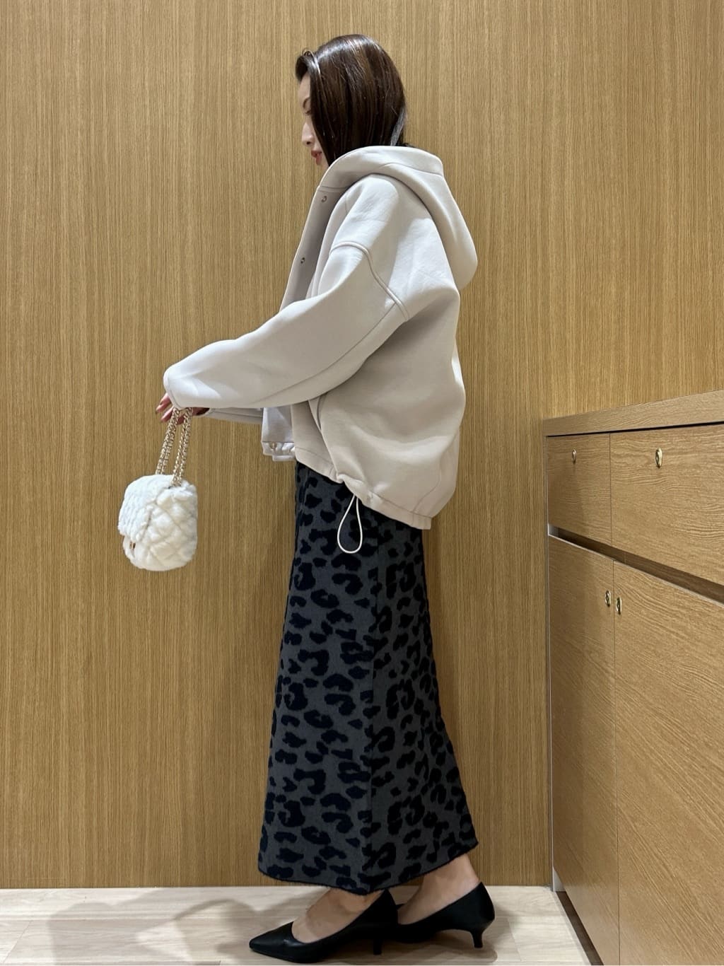 maiさんの「OPAQUE.CLIP｜ロゴ刺繍ハーフジップトップス【洗濯機OK】」を使ったコーディネート
