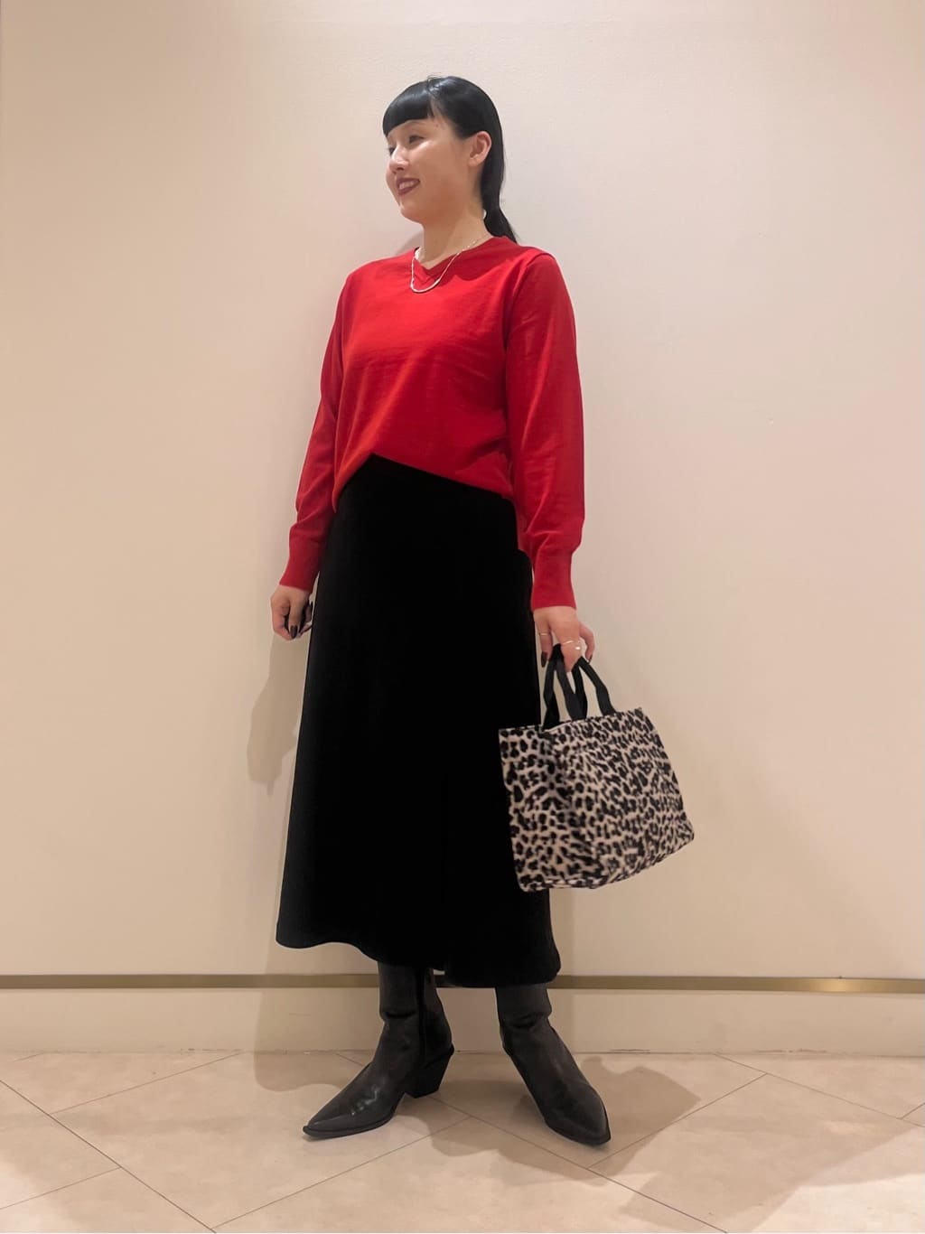 hasuさんの「INDIVI｜【超軽量／蓄熱】ライトパフステンカラーコート」を使ったコーディネート