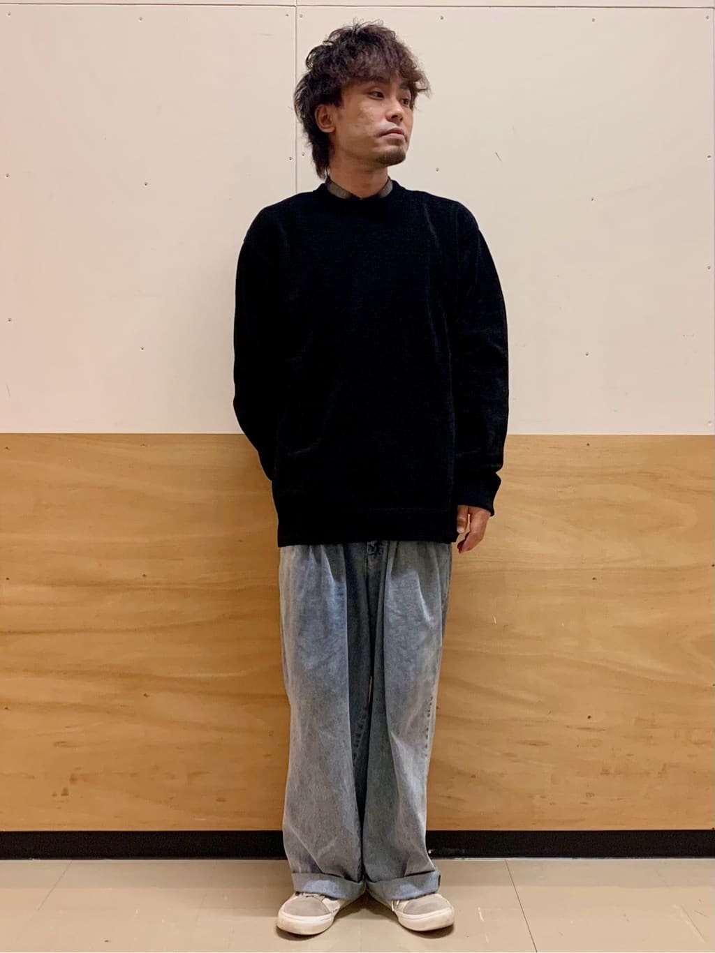 MATUさんの「THE SHOP TK｜【触れるたびに心地良い】ライトモールニット　洗濯機OK/ユニセックスでおすすめ！」を使ったコーディネート