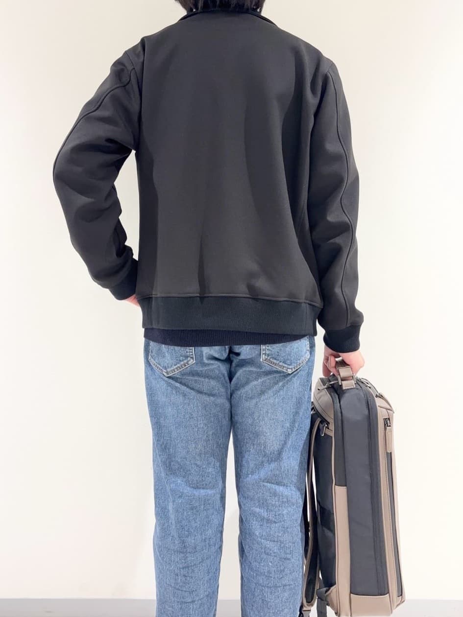 及川さんの「TAKEO KIKUCHI｜【JUST ONE LAYER】ダウンファブリック ジップアップ リブ ブルゾン」を使ったコーディネート
