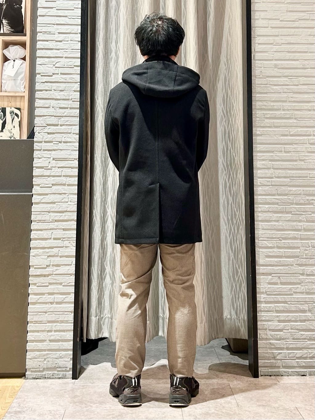 KENJI Iさんの「THE SHOP TK｜【触れるたびに心地良い】ライトモールニット　洗濯機OK/ユニセックスでおすすめ！」を使ったコーディネート