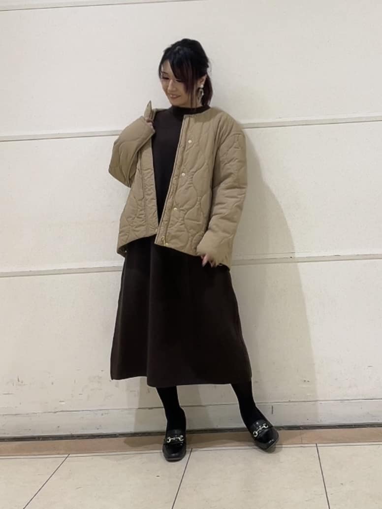 watanabeさんの「UNTITLED｜【ロング丈/ゆったりシルエット】テントライン ニットワンピース」を使ったコーディネート