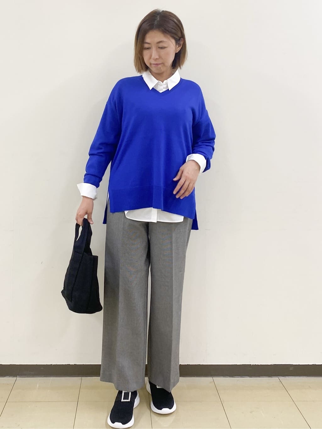miさんの「index｜Vネックニット／エクストラファインメリノウール【THEシリーズ／洗濯機OK】」を使ったコーディネート