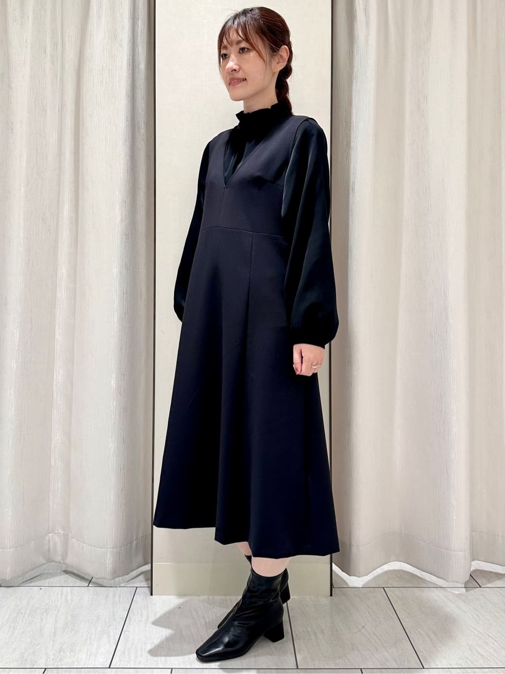komiさんの「UNTITLED｜【ジャケット風/メタルボタン】アルパカ混シャギーカーディガン」を使ったコーディネート