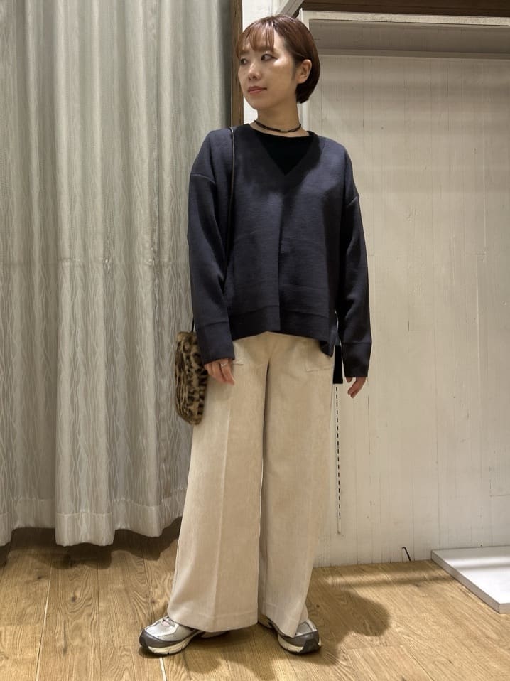 ga_riさんの「THE SHOP TK｜【体型カバー】ゆったり サイドスリットニット」を使ったコーディネート