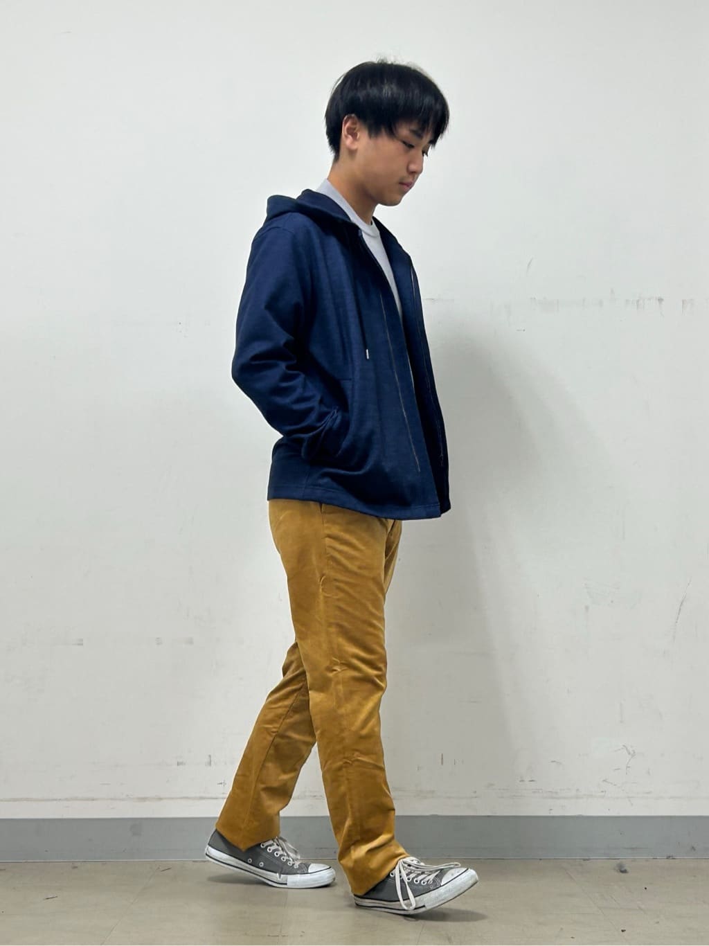 Hiroさんの「TAKEO KIKUCHI｜【JUST ONE LAYER】ダウンファブリックZIPパーカー」を使ったコーディネート
