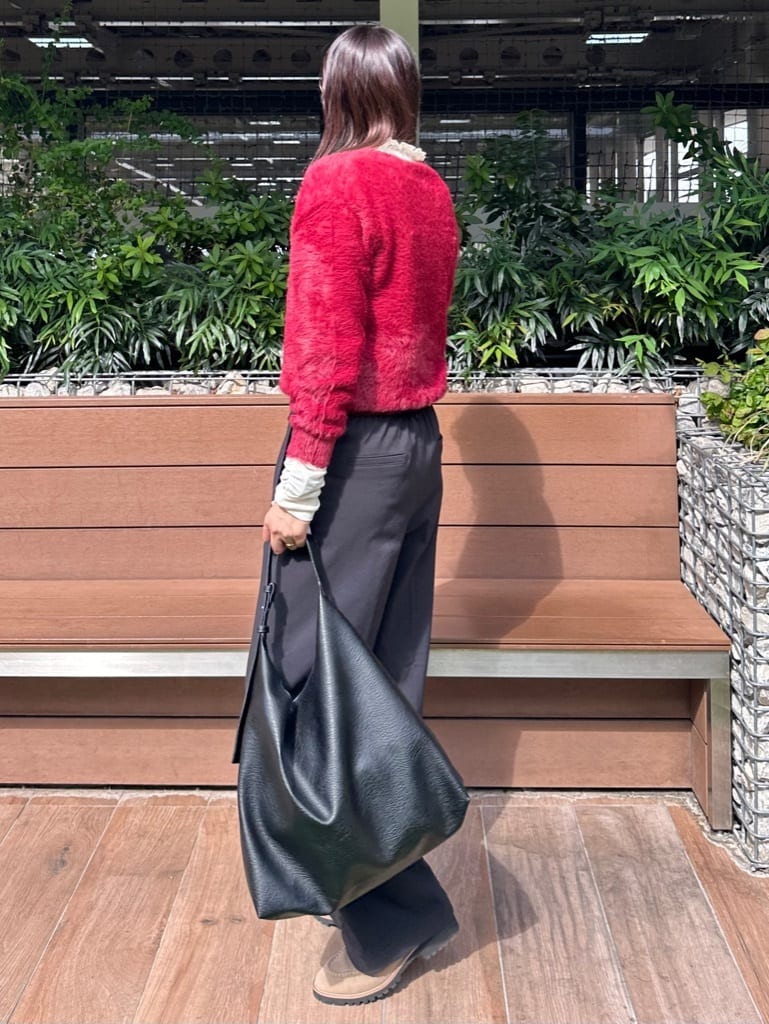cottonさんの「THE SHOP TK｜【華やかで柔らか】ふわふわフェザーニット/洗える・前後2WAY」を使ったコーディネート