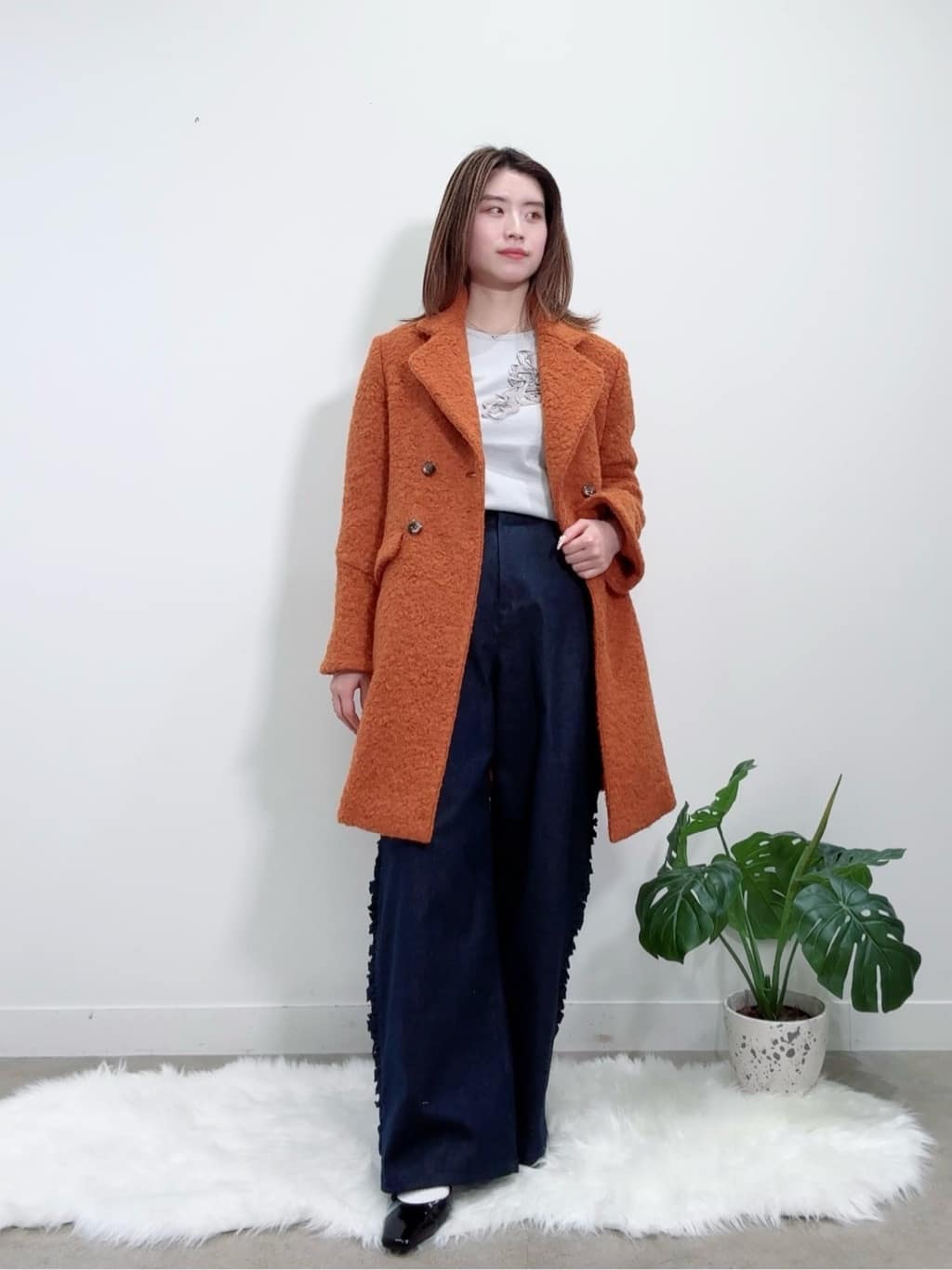 Suma Una本部スタッフさんの「SunaUna｜【COLLECTION LINE】フリルデニム」を使ったコーディネート