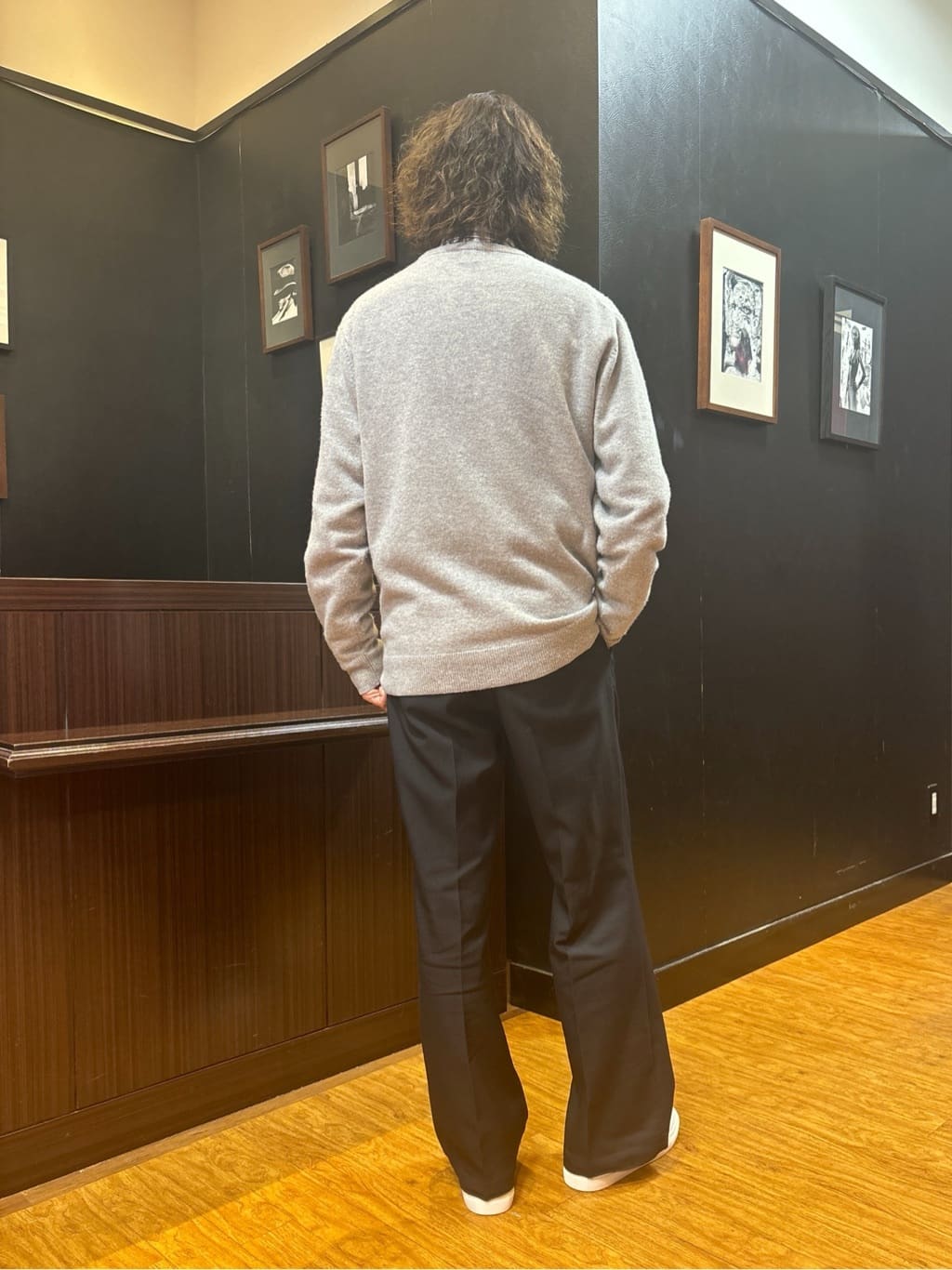 おーのさんの「TAKEO KIKUCHI｜【Air Palette Knit】ワンポイント カラーニット プルオーバー」を使ったコーディネート