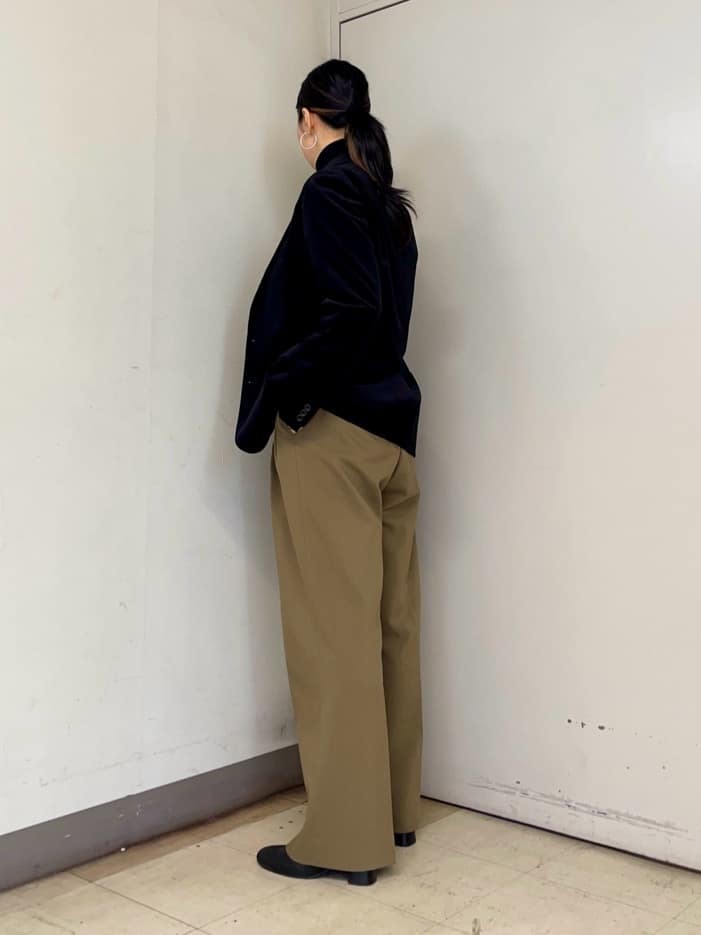 iwさんの「TAKEO KIKUCHI｜【Sサイズ～】ストレッチコーデュロイ ジャケット」を使ったコーディネート