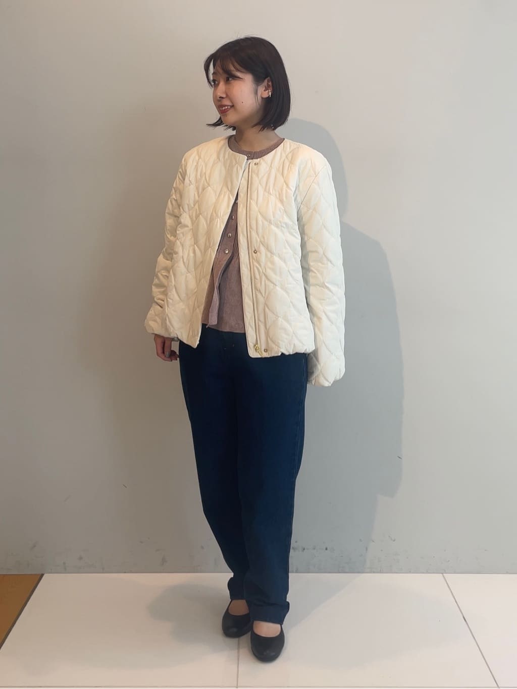 abeさんの「Couture brooch｜【撥水・大人可愛い】リボンキルティングジャケット」を使ったコーディネート