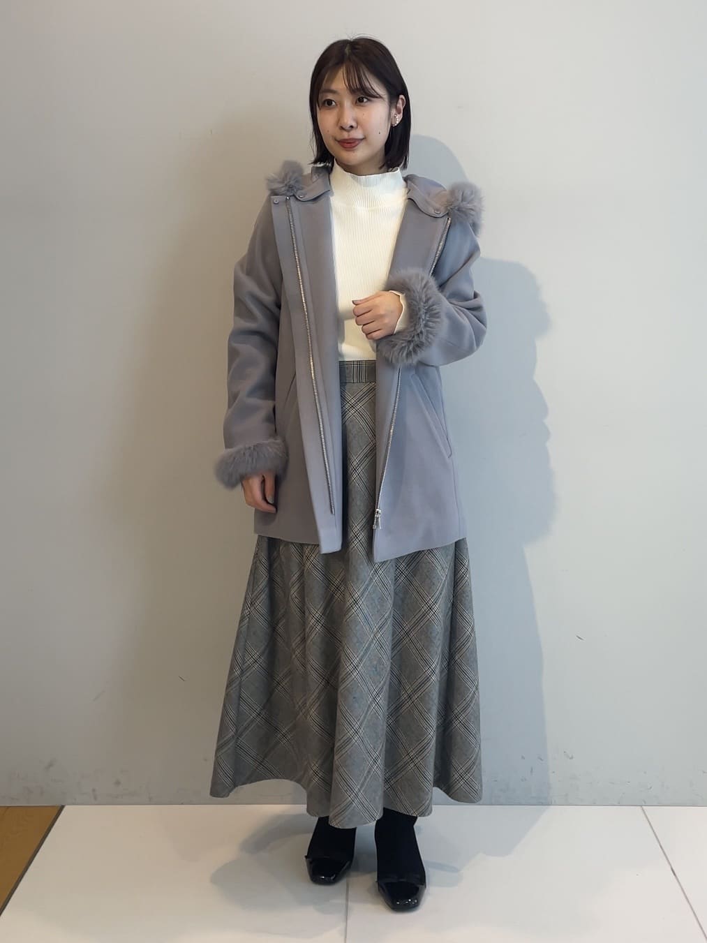 abeさんの「Couture brooch｜【通勤・大人可愛い】TRチェックスカート」を使ったコーディネート