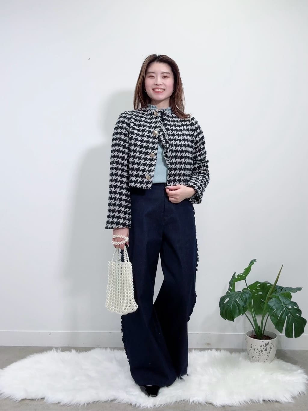 Suma Una本部スタッフさんの「SunaUna｜【COLLECTION LINE】フリルデニム」を使ったコーディネート