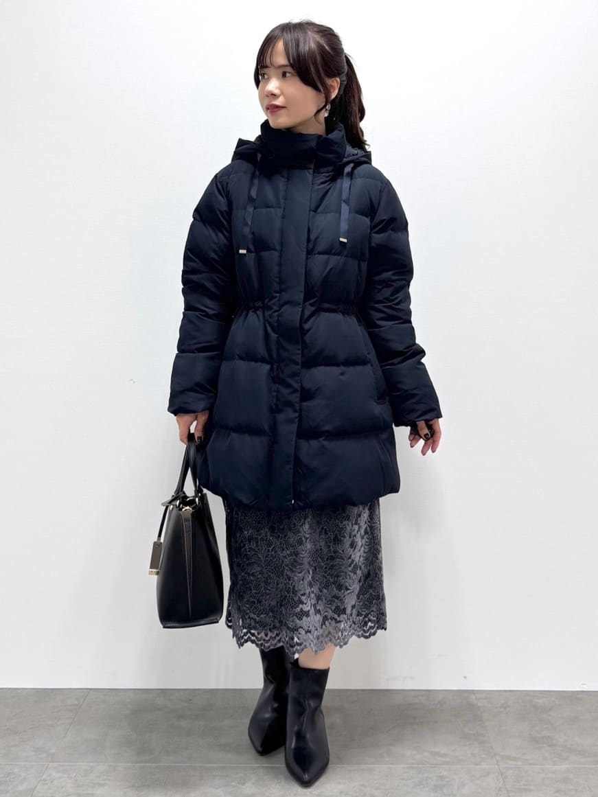 kozuさんの「index｜KAWADAダウンドロストミドルコート【撥水／洗濯機OK／2WAY／静電気防止裏地】《XS～3L》」を使ったコーディネート