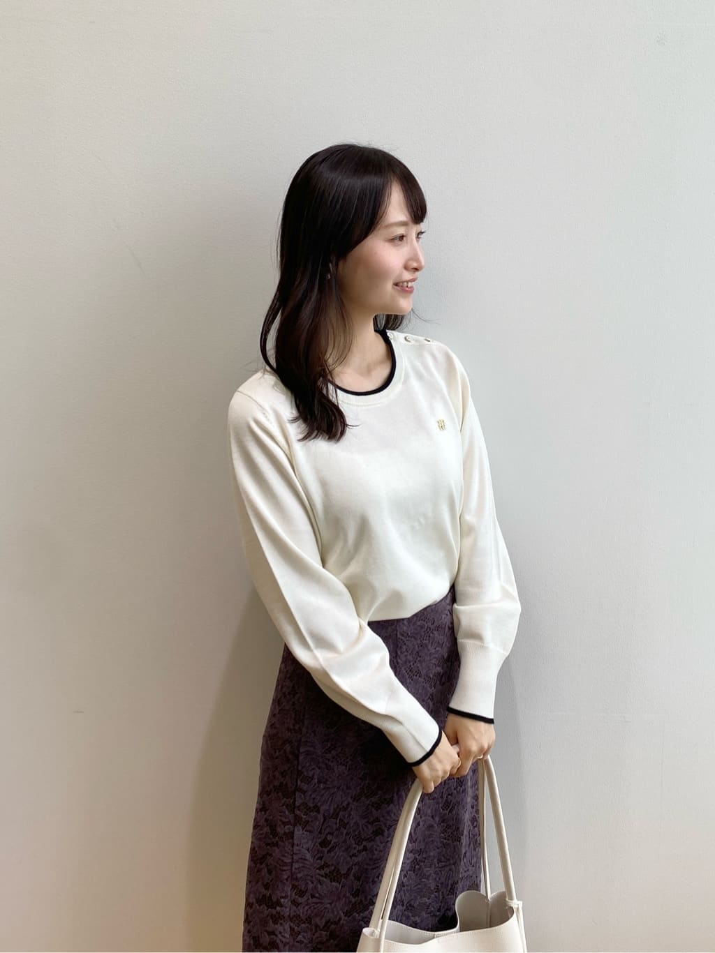 みさかさんの「index｜モールレースタイトスカート【洗濯機OK】」を使ったコーディネート
