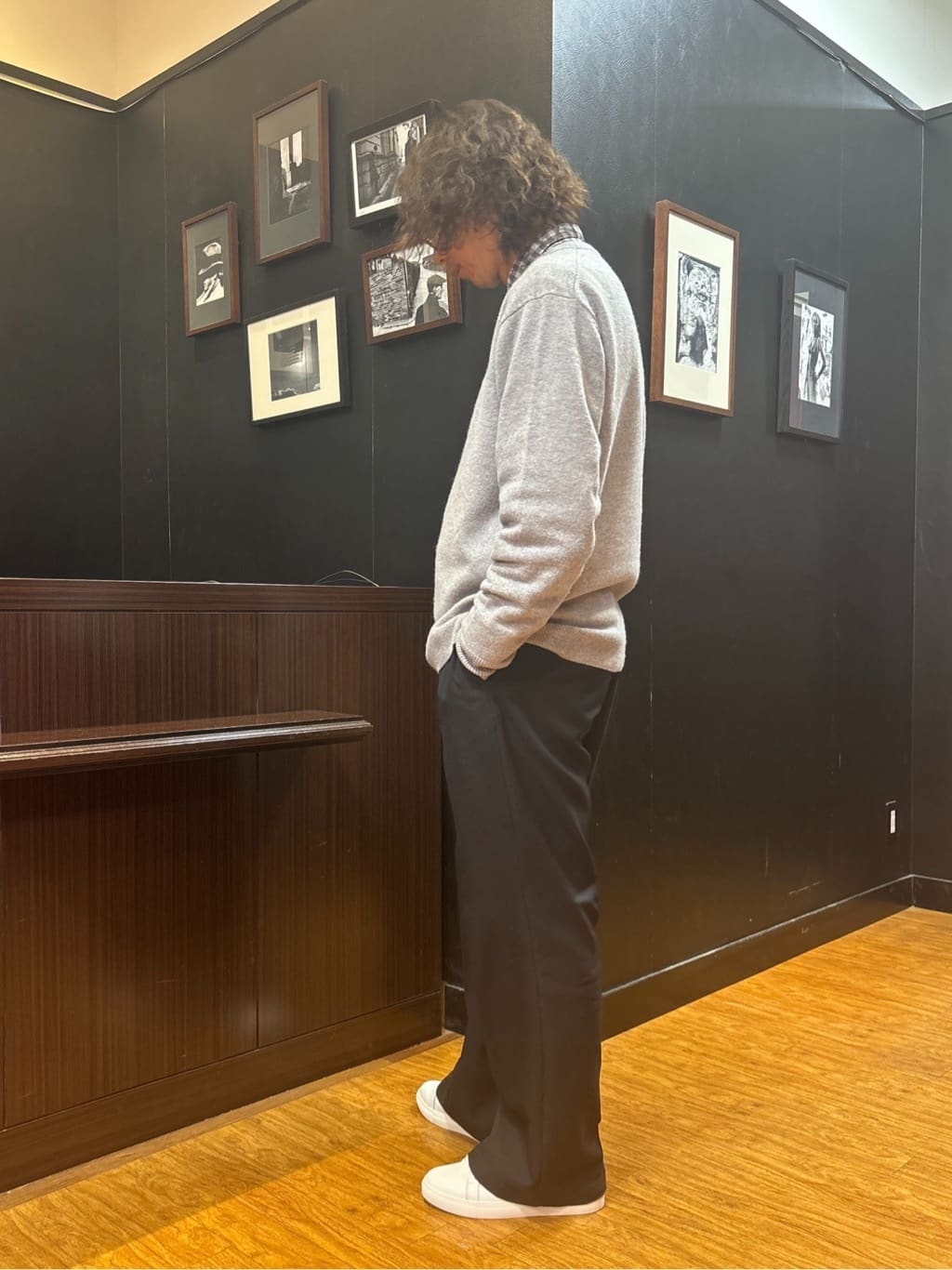 おーのさんの「TAKEO KIKUCHI｜【Air Palette Knit】ワンポイント カラーニット プルオーバー」を使ったコーディネート