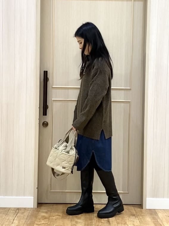 ERIさんの「SHOO･LA･RUE｜【S-LL】ゆるシルエットな メランジタートルニット」を使ったコーディネート