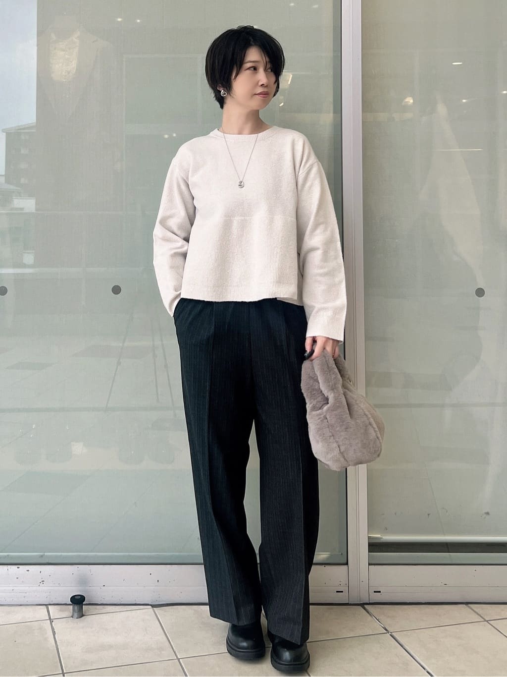 yo-koさんの「OPAQUE.CLIP｜ペプラムニット【洗濯機OK】」を使ったコーディネート