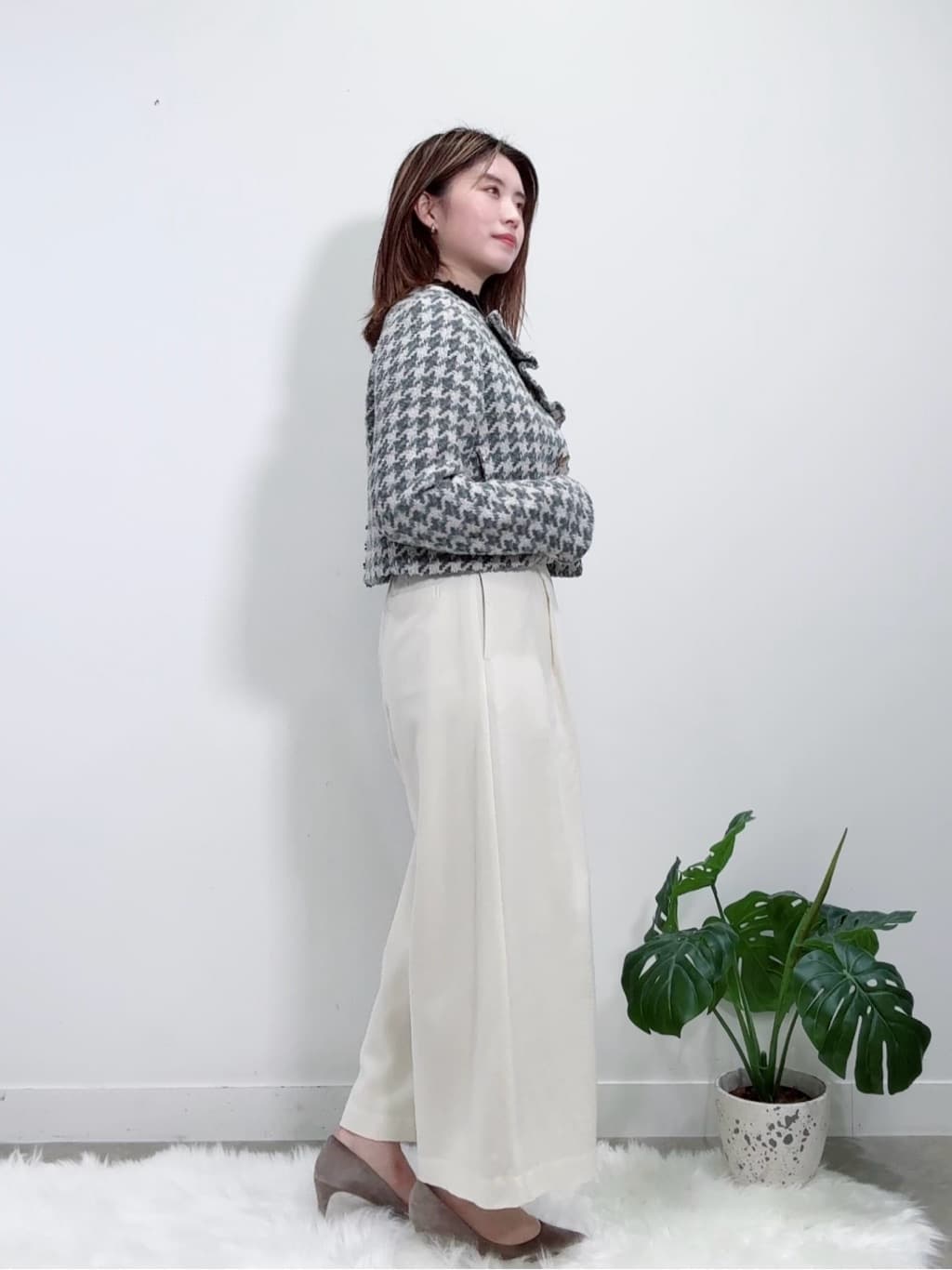 Suma Una本部スタッフさんの「SunaUna｜【COLLECTION LINE】ベルト付ガウチョパンツ」を使ったコーディネート