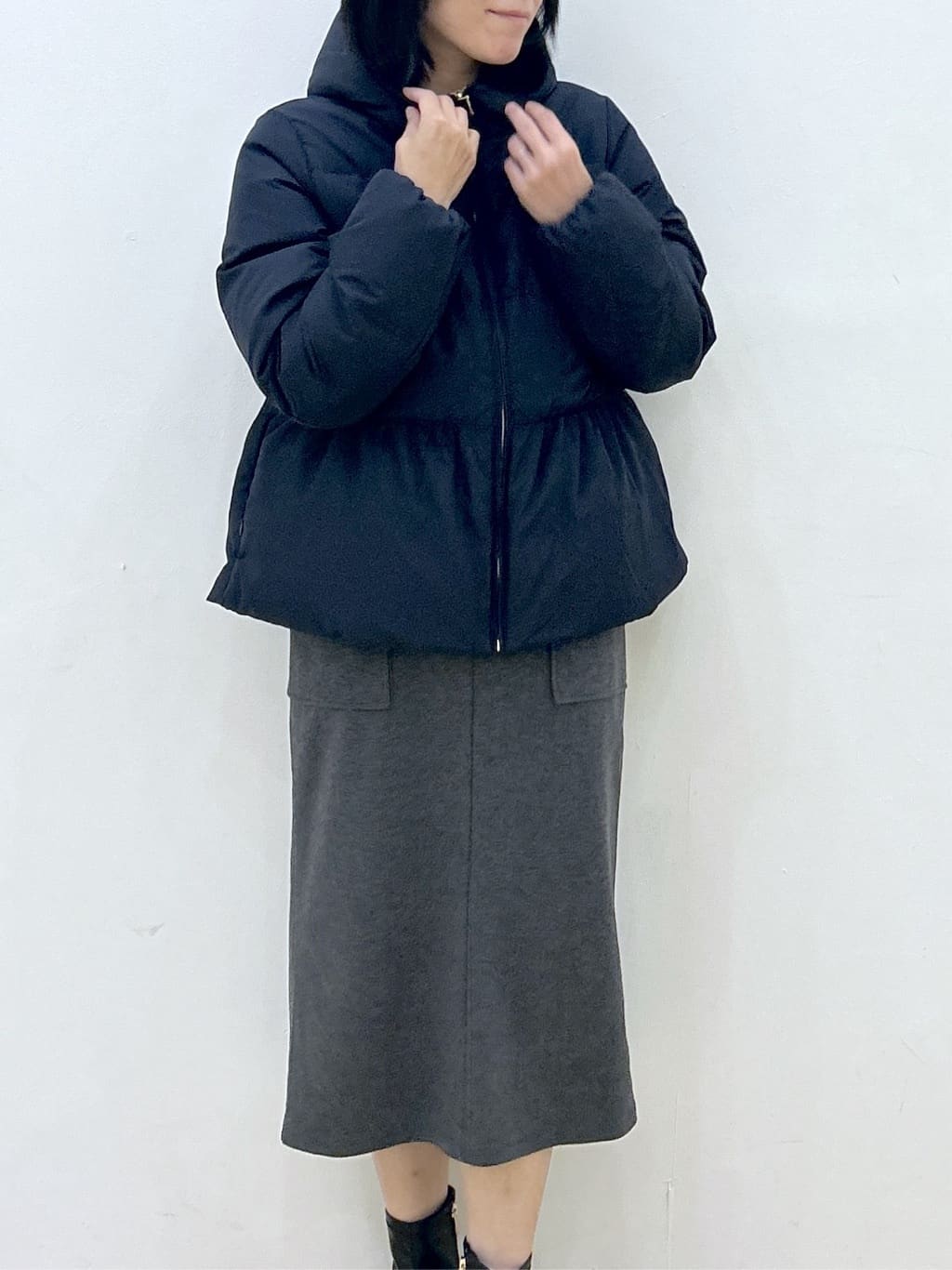 su.さんの「index｜KAWADAダウンペプラムショートコート【撥水／洗濯機OK／静電気防止裏地】」を使ったコーディネート