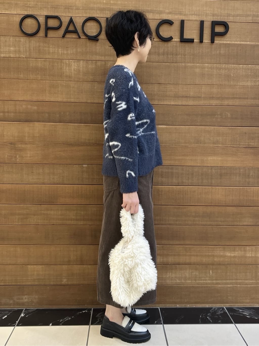 ゆうあさんの「OPAQUE.CLIP｜アート柄シャギーニット【洗濯機OK】」を使ったコーディネート