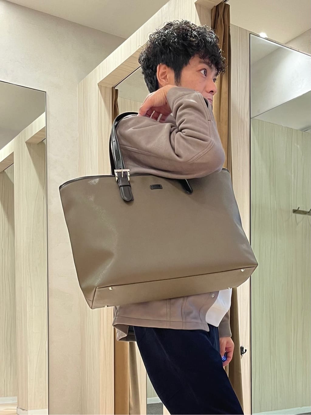 URAさんの「TAKEO KIKUCHI｜【Sサイズ～】ウォーム ミラノリブ オフネック プルオーバー」を使ったコーディネート