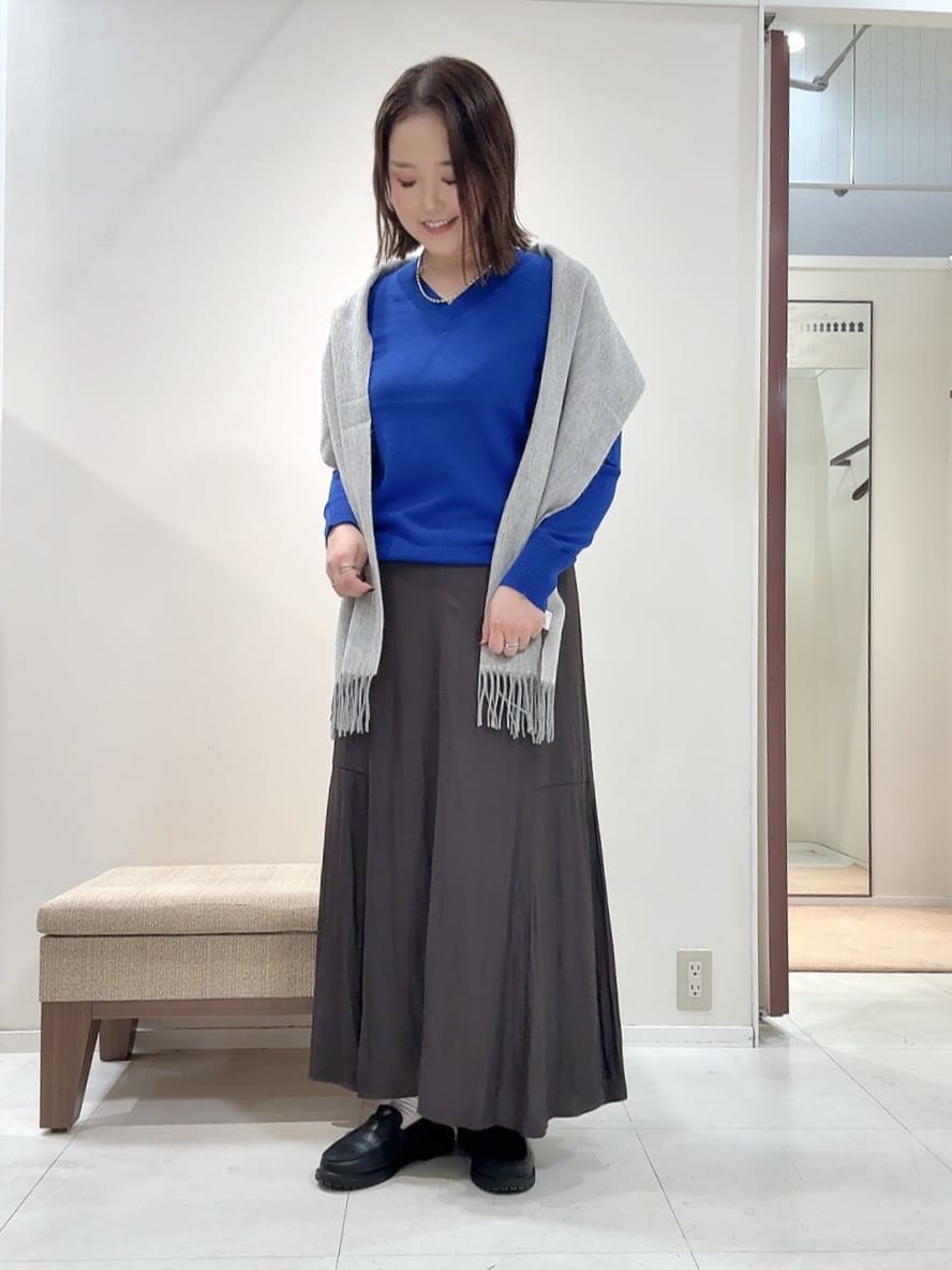 YUIさんの「UNTITLED｜【洗える/1枚で着映え】ソフト裾フレアスカート」を使ったコーディネート